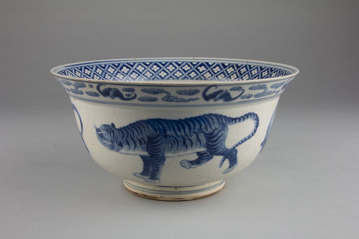 Bowl with ox, tiger, and lion, Soft-paste porcelain painted in underglaze cobalt blue (Jingdezhen ware), China