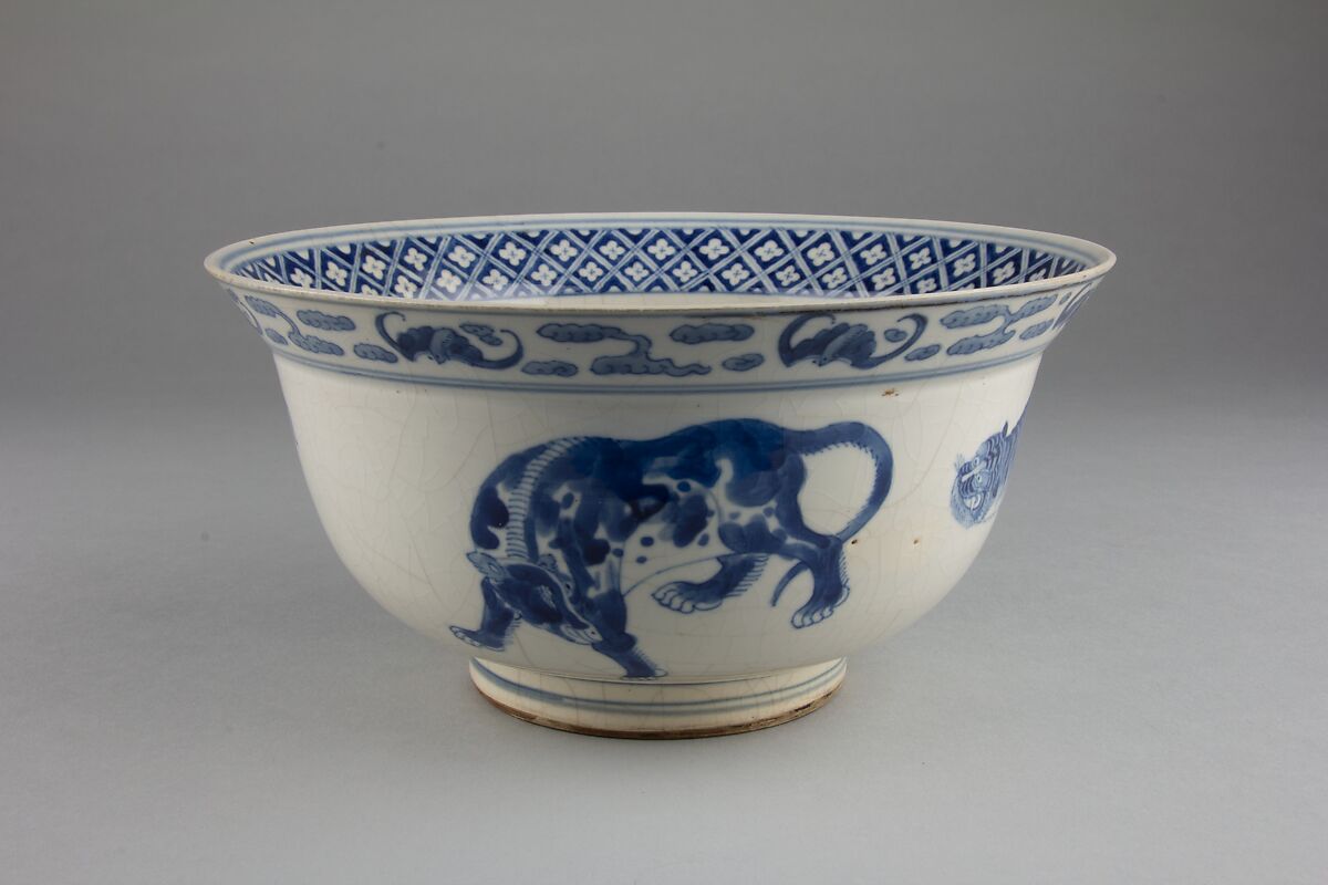Bowl with ox, tiger, and lion, Soft-paste porcelain painted in underglaze cobalt blue (Jingdezhen ware), China