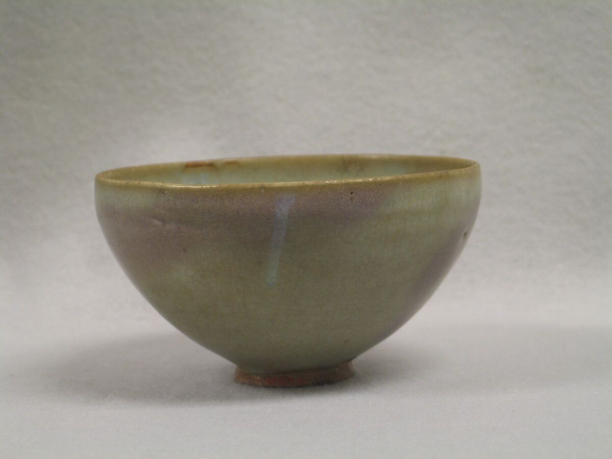 Bowl, Stoneware with light blue glaze (Jun ware), China 