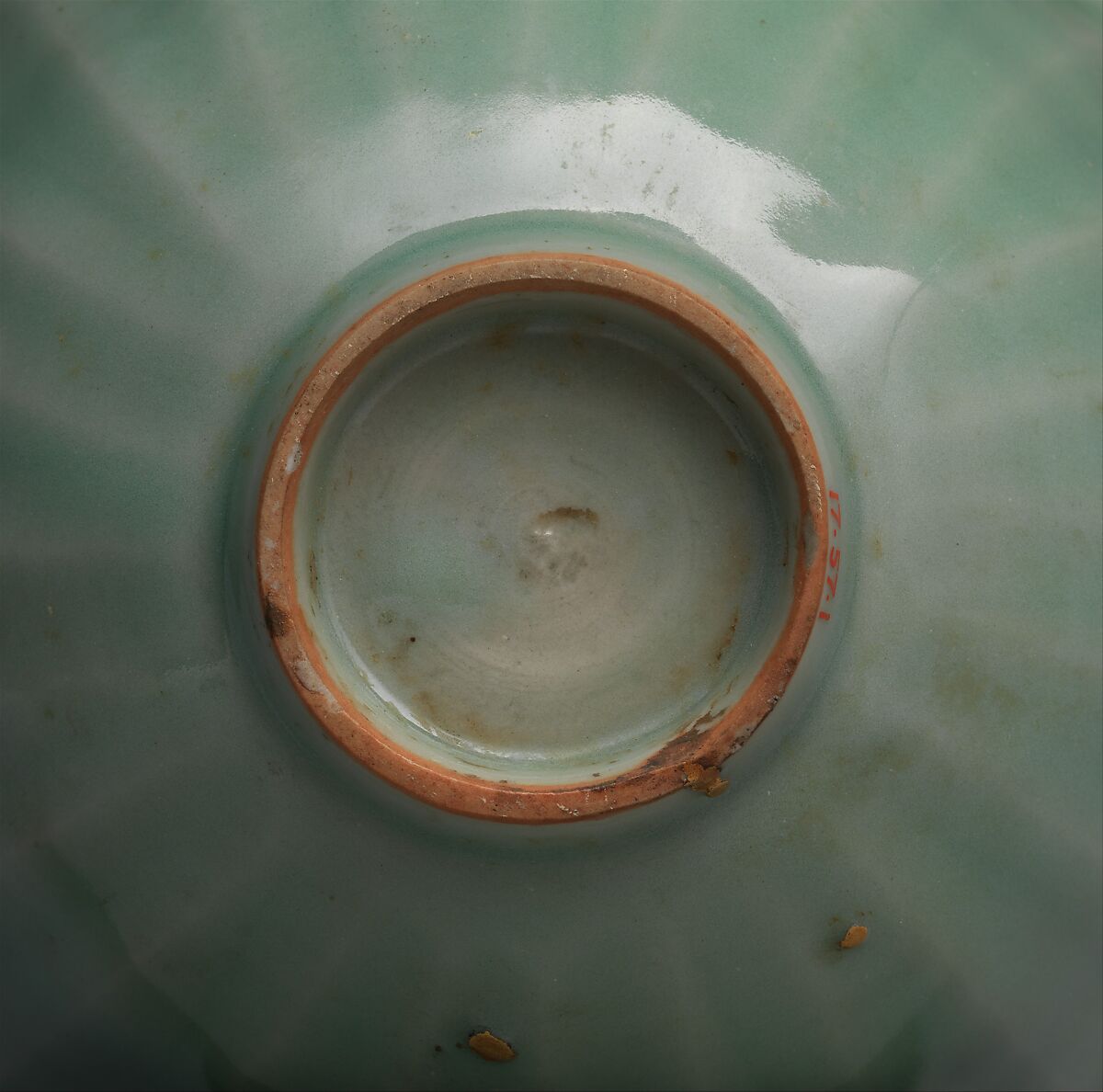 Bowl, Stoneware with celadon glaze (Longquan ware); gold lacquer repairs, China