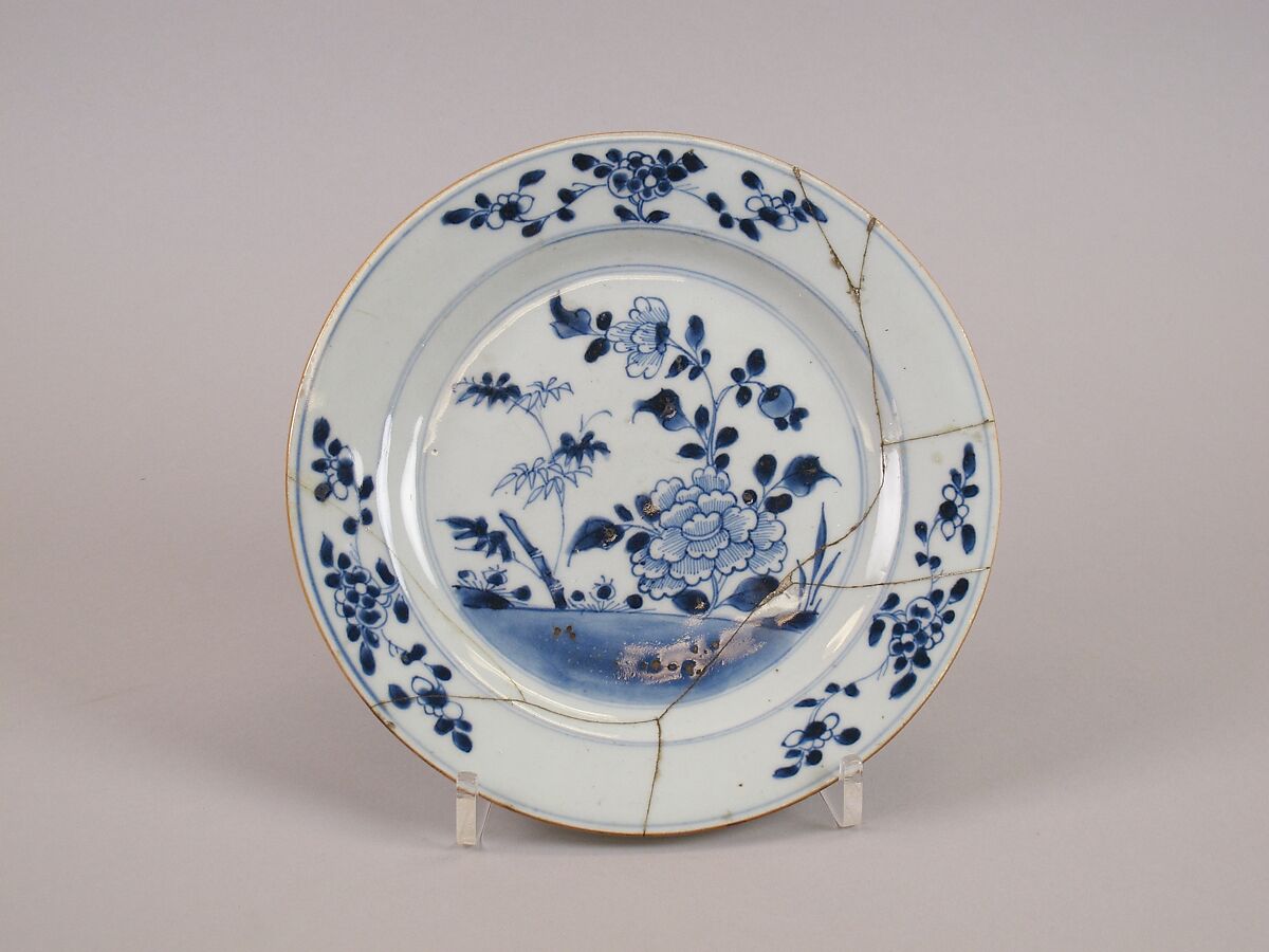 Plate, Porcelain painted in underglaze blue, China 