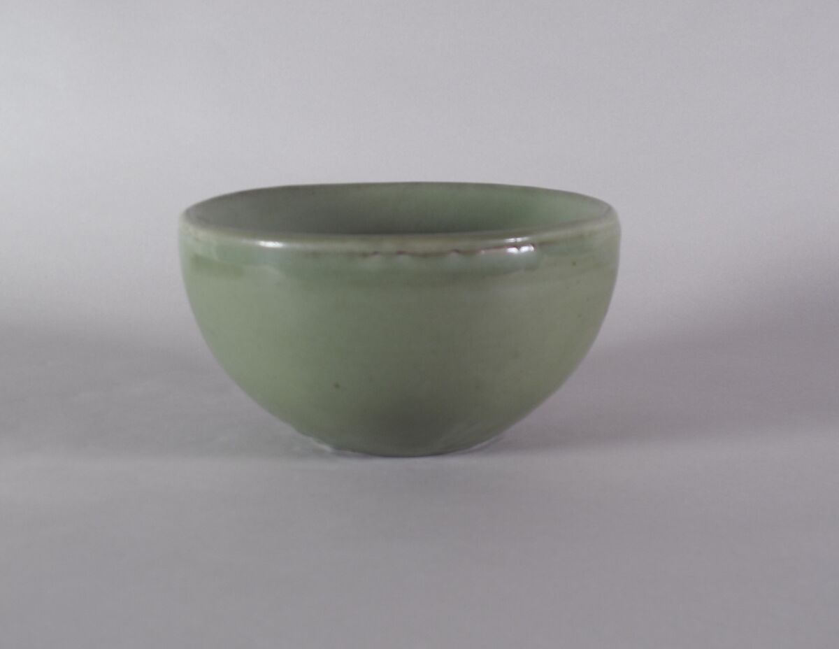 Warmer bowl, Stonware with celadon glaze (Longquan ware), China 