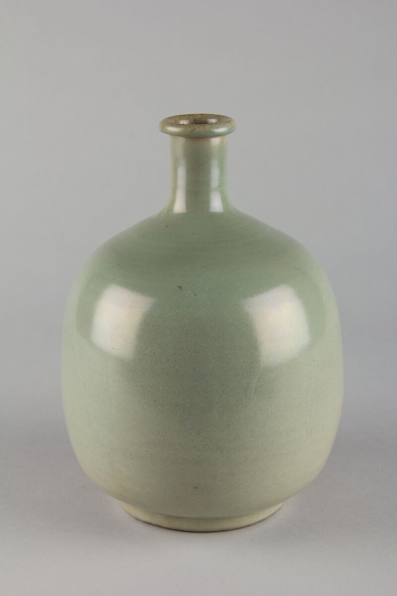 Bottle, Stoneware with celadon glaze, China