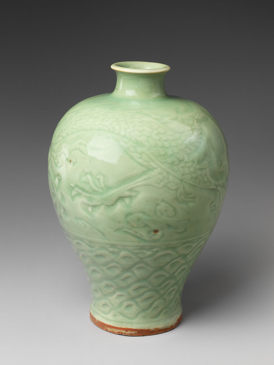 Meiping vase with dragon, Stoneware with incised decoration under celadon glaze (Longquan ware), China