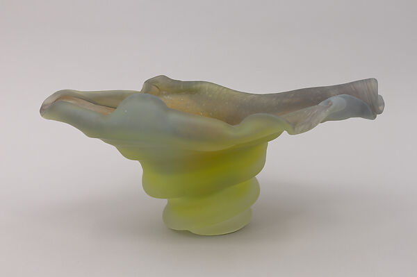 Vase, Toshichi Iwata (Japanese, 1893–1980), Glass