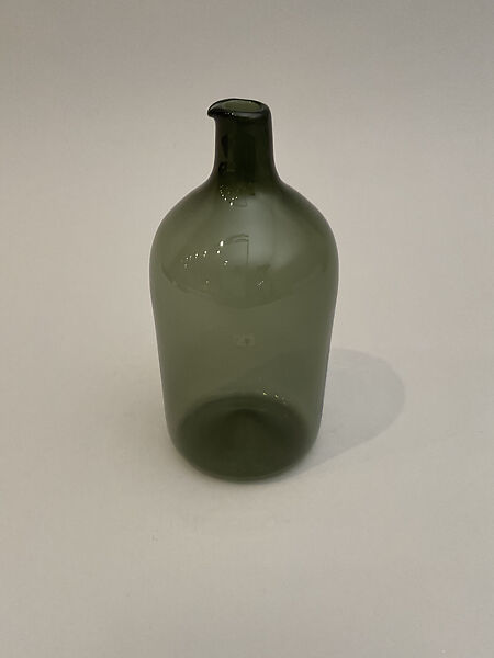 "i-line" Bottle, Timo Sarpaneva (Finnish, Helsinki 1926–2006 Helsinki), Glass