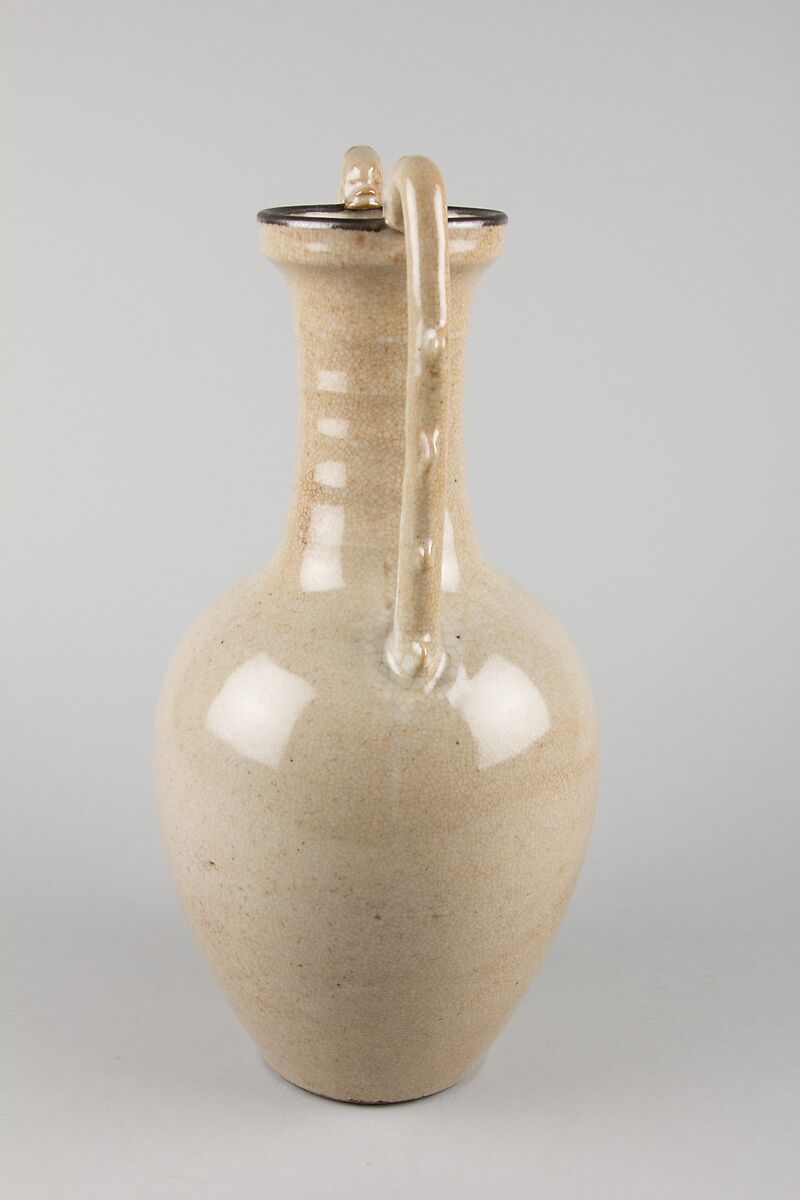 Vase with dragon handles, Porcelain with crackled glaze (Jingdezhen ware), China