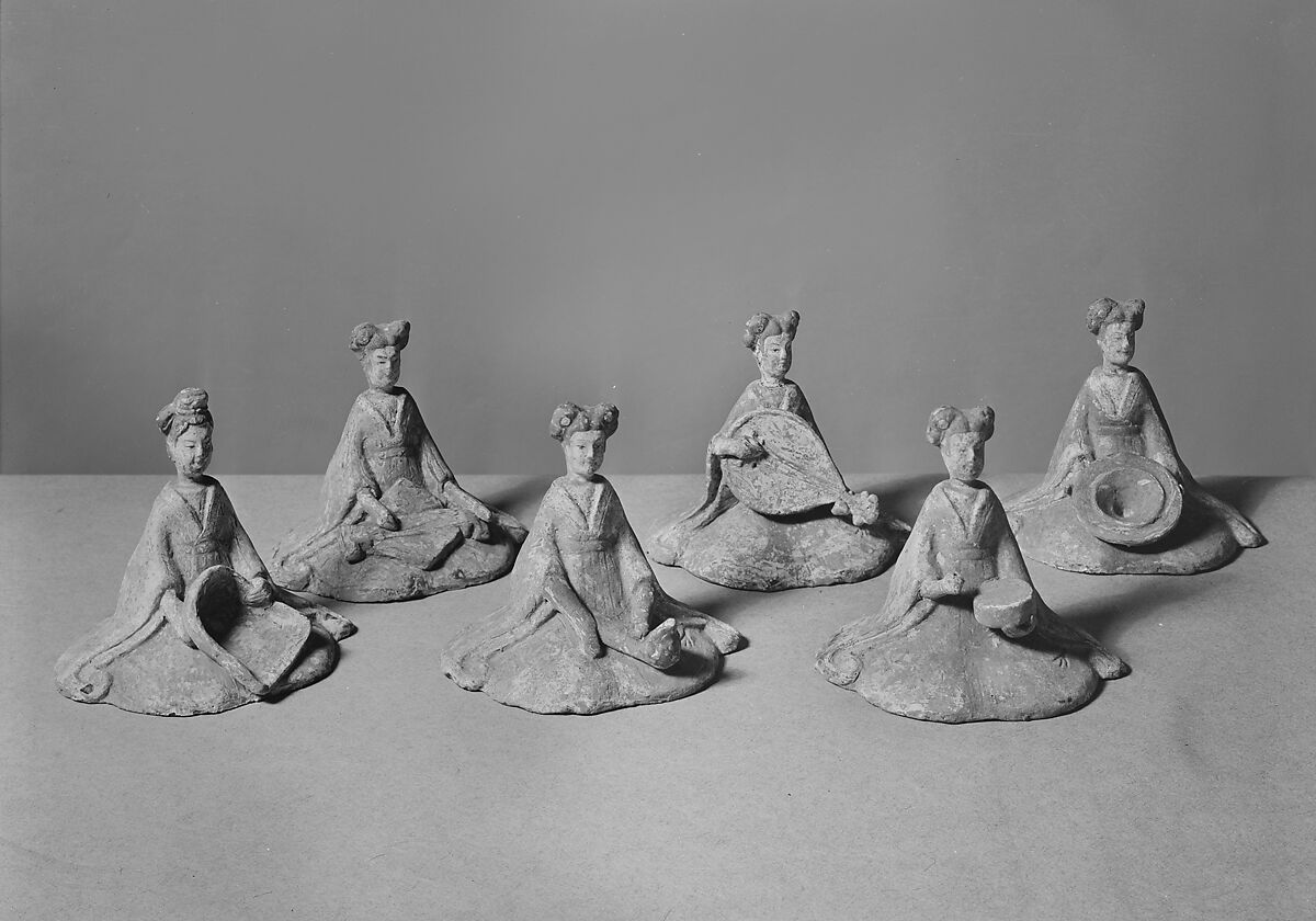 Female musician with drum, Earthenware with pigment, China