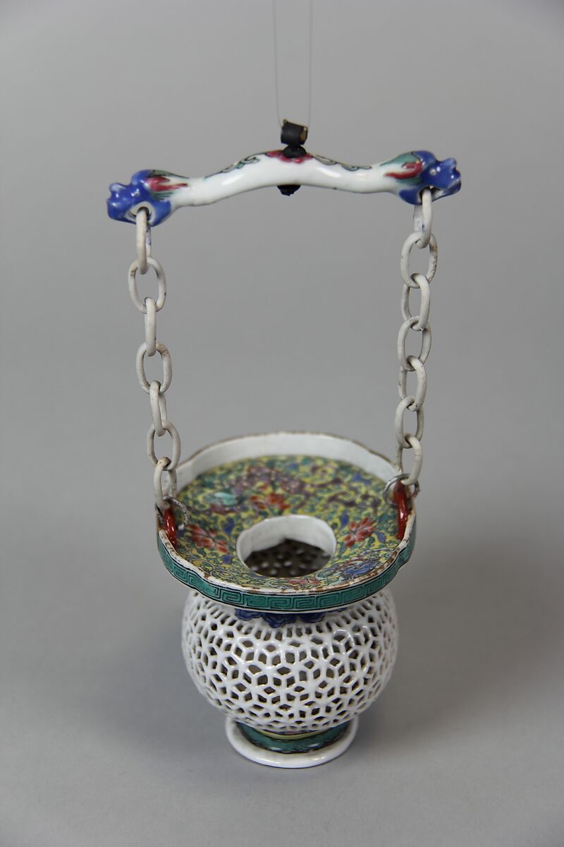 Hanging Basket, Porcelain with openwork decoration, painted in overglaze polychrome enamels, China