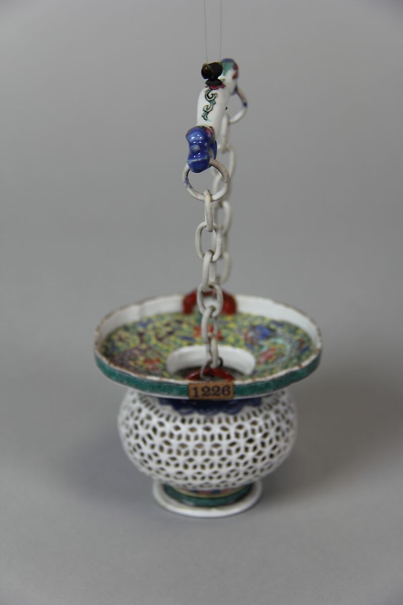 Hanging Basket, Porcelain with openwork decoration, painted in overglaze polychrome enamels, China