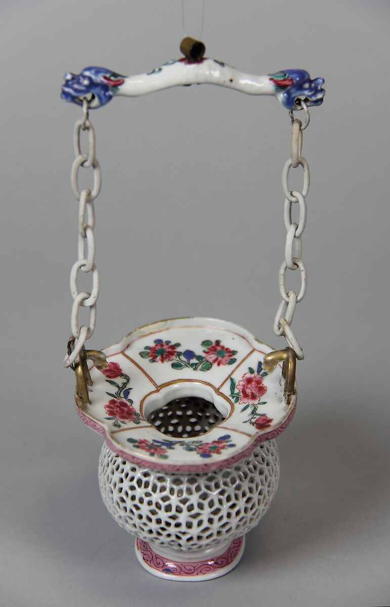 Hanging flower basket, Porcelain painted in overglaze polychrome enamels and openwork decoration (Jingdezhen ware), China 