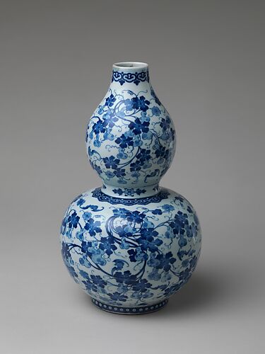 Gourd-shaped vase with gourds on vines and bats