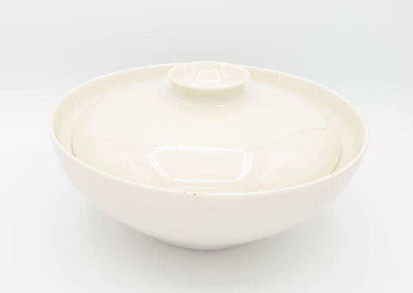 "Museum" Covered Serving Bowl, Eva Zeisel (American (born Hungary), Budapest 1906–2011 New York City, New York), Porcelain