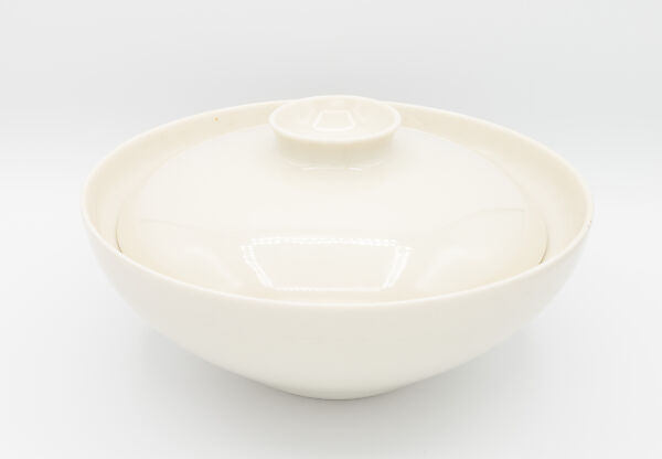 "Museum" Covered Serving Bowl, Eva Zeisel (American (born Hungary), Budapest 1906–2011 New York City, New York), Porcelain