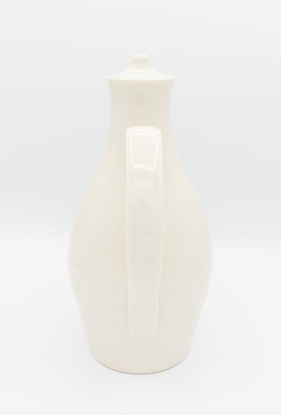 "Museum" Coffee Pot, Eva Zeisel (American (born Hungary), Budapest 1906–2011 New York City, New York), Porcelain
