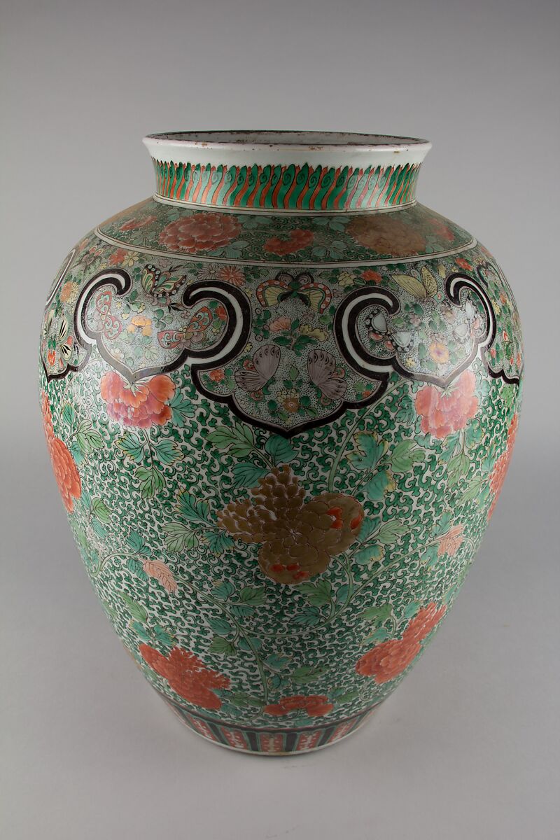 Jar with floral patterns, Porcelain painted in overglaze polychrome enamels (Jingdezhen ware), China 