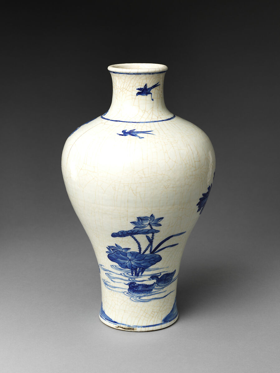 Vase decorated with auspicious animals, Soft paste porcelain painted in underglaze cobalt blue (Jingdezhen ware), China