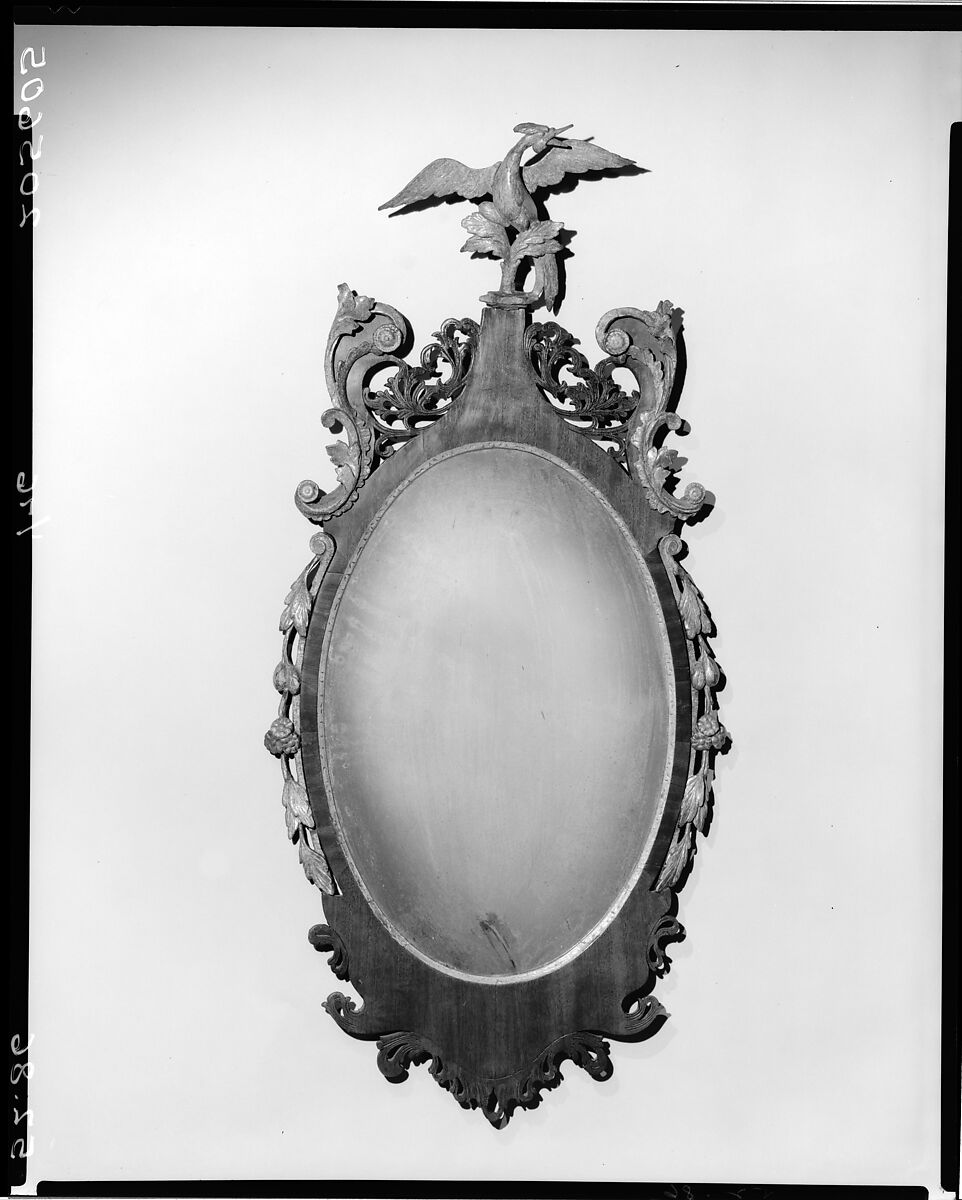 Looking Glass, Mahogany veneer, gilt gesso, pine, American