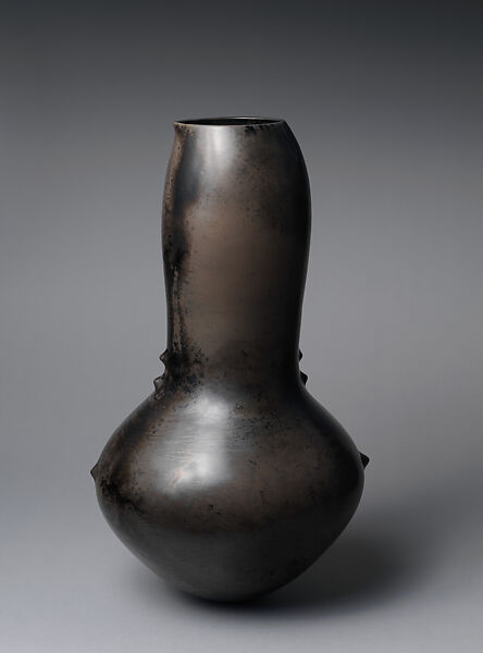 Untitled, Magdalene Odundo (British, born Nairobi, Kenya, 1950), Red clay