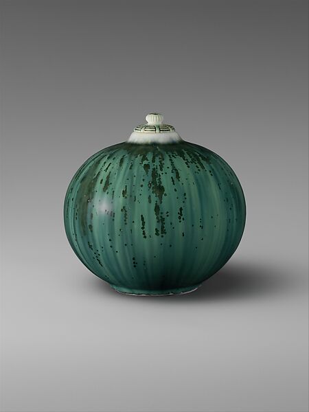 Vase with cover, Adelaide Alsop Robineau (American, Middletown, Connecticut, 1865–1929 Syracuse, New York), Porcelain 