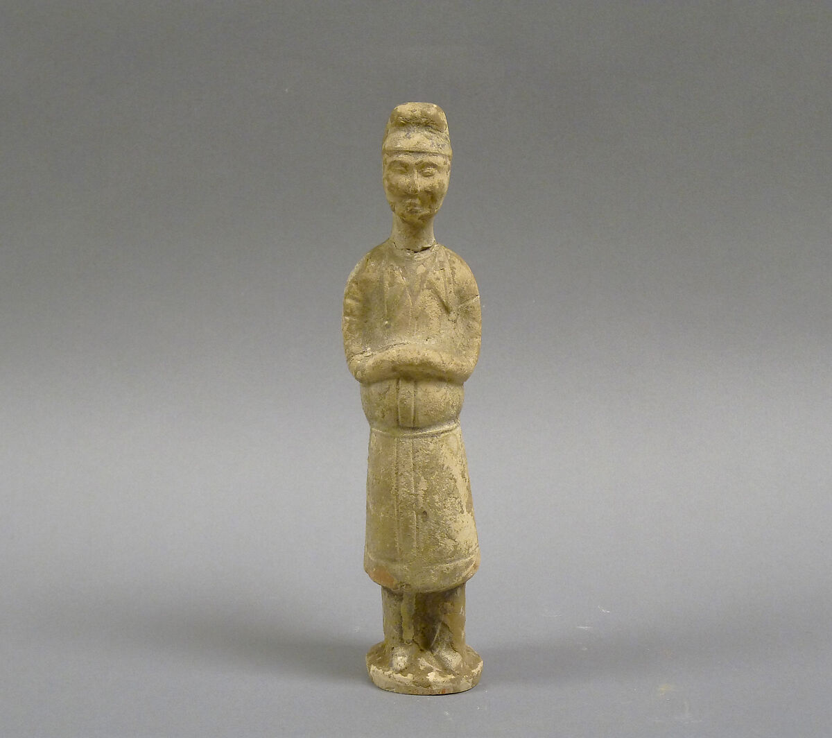 Figures, Unglazed pottery; only b: pottery, unglazed, whitish with traces of polychrome, China