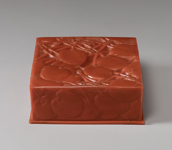 Box and cover, Eduard Fornells Marco (Andorran (born Spain),  Barcelona 1887–1942), Sicoid (cellulose acetate), French 