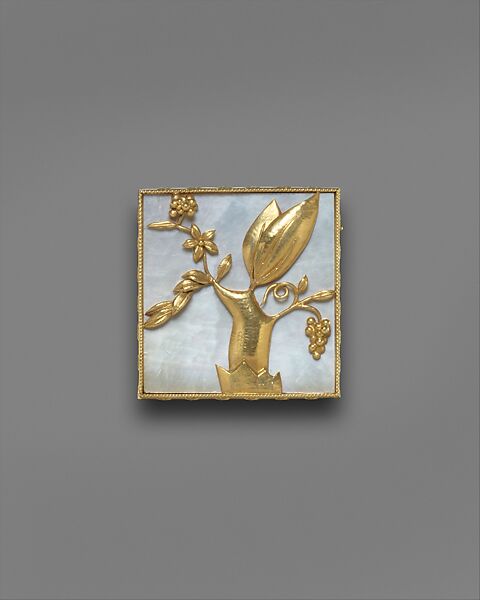 Brooch, Dagobert Peche (Austrian, St. Michael im Lungau 1887–1923 Mödling bei Wien), Gold and mother-of-pearl 