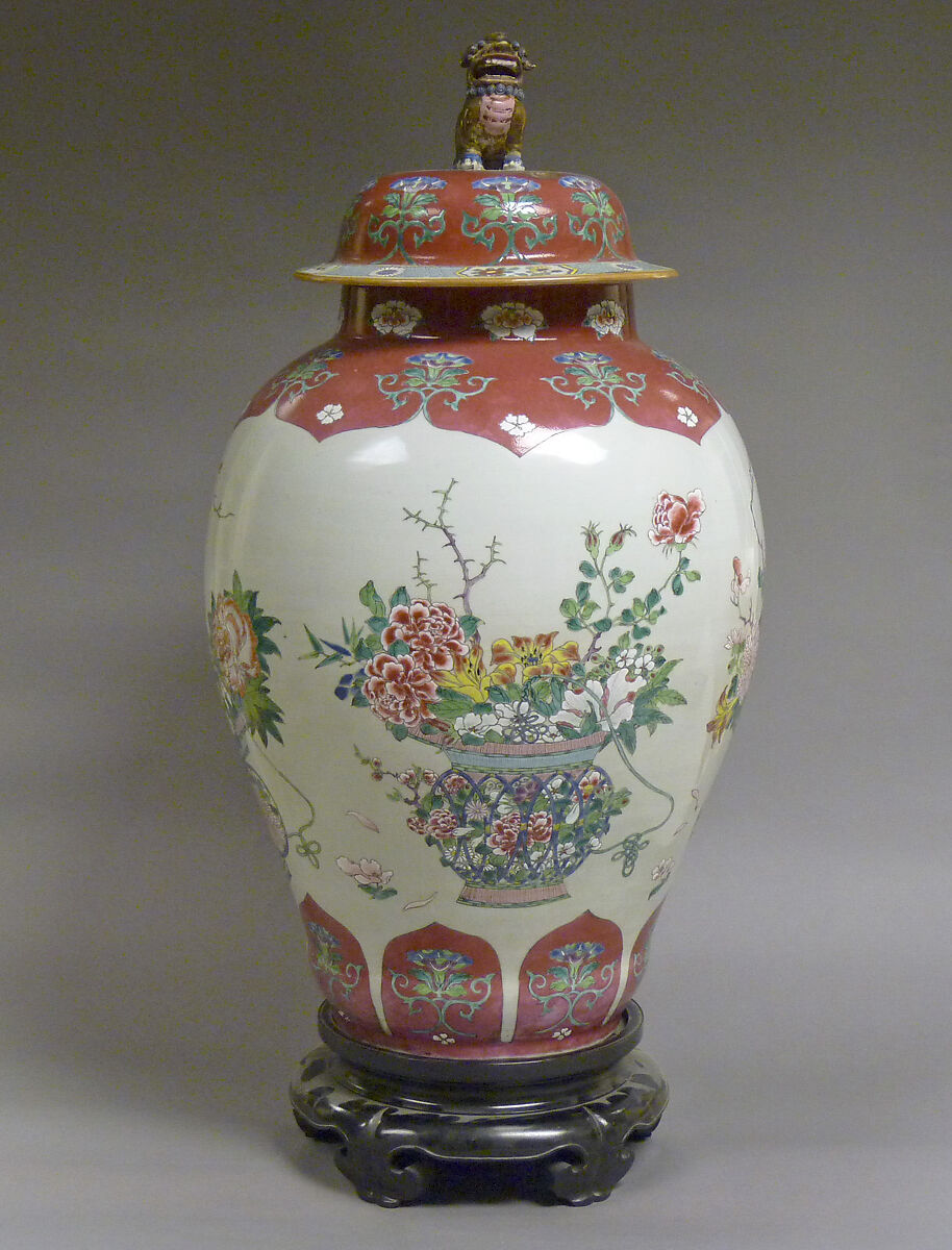 Covered jar with baskets of flowers, Porcelain painted in overglaze polychrome enamels (Jingdezhen ware), China 
