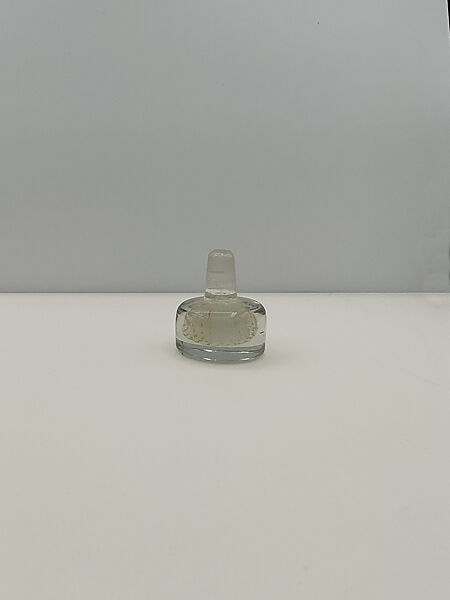 Toilet bottle, Venezia-Murano Company (Italian 1872–1909), Glass