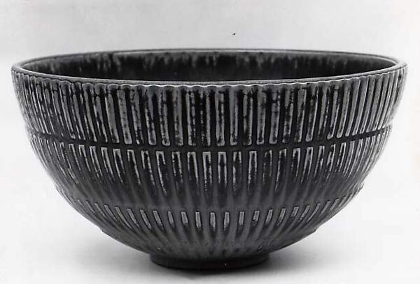 Bowl, Royal Copenhagen Porcelain Manufactory (Danish, 1775–present), Glazed stoneware 