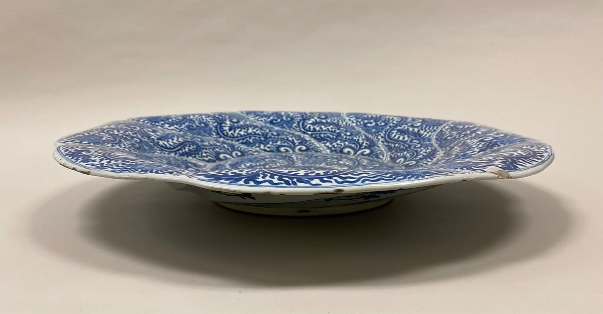 Plate with scalloped rim, Porcelain painted in underglaze cobalt blue (Jingdezhen ware), China