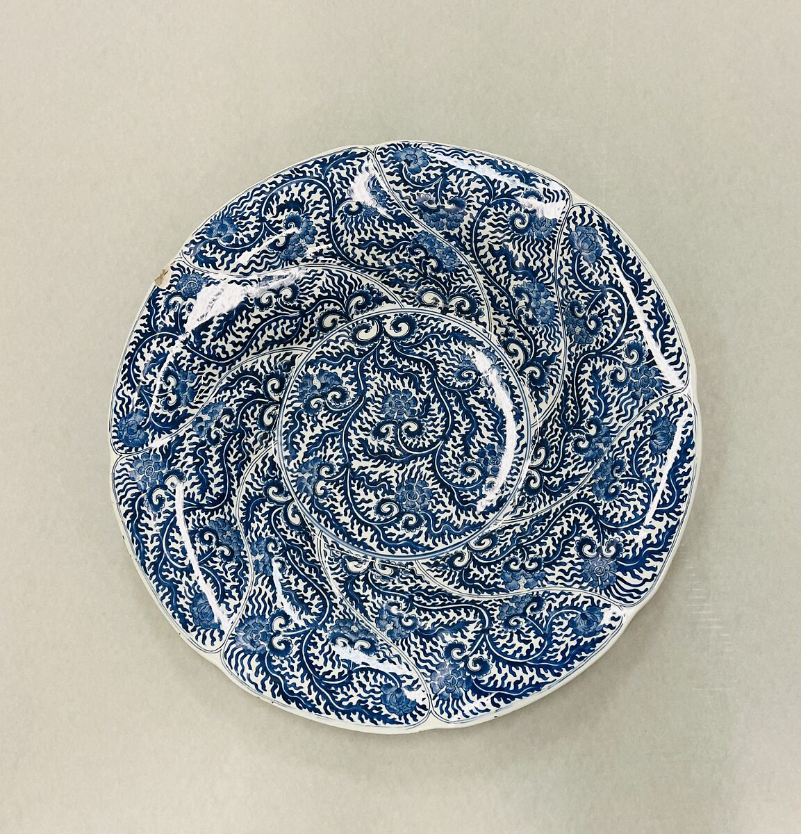 Plate with scalloped rim, Porcelain painted in underglaze cobalt blue (Jingdezhen ware), China 