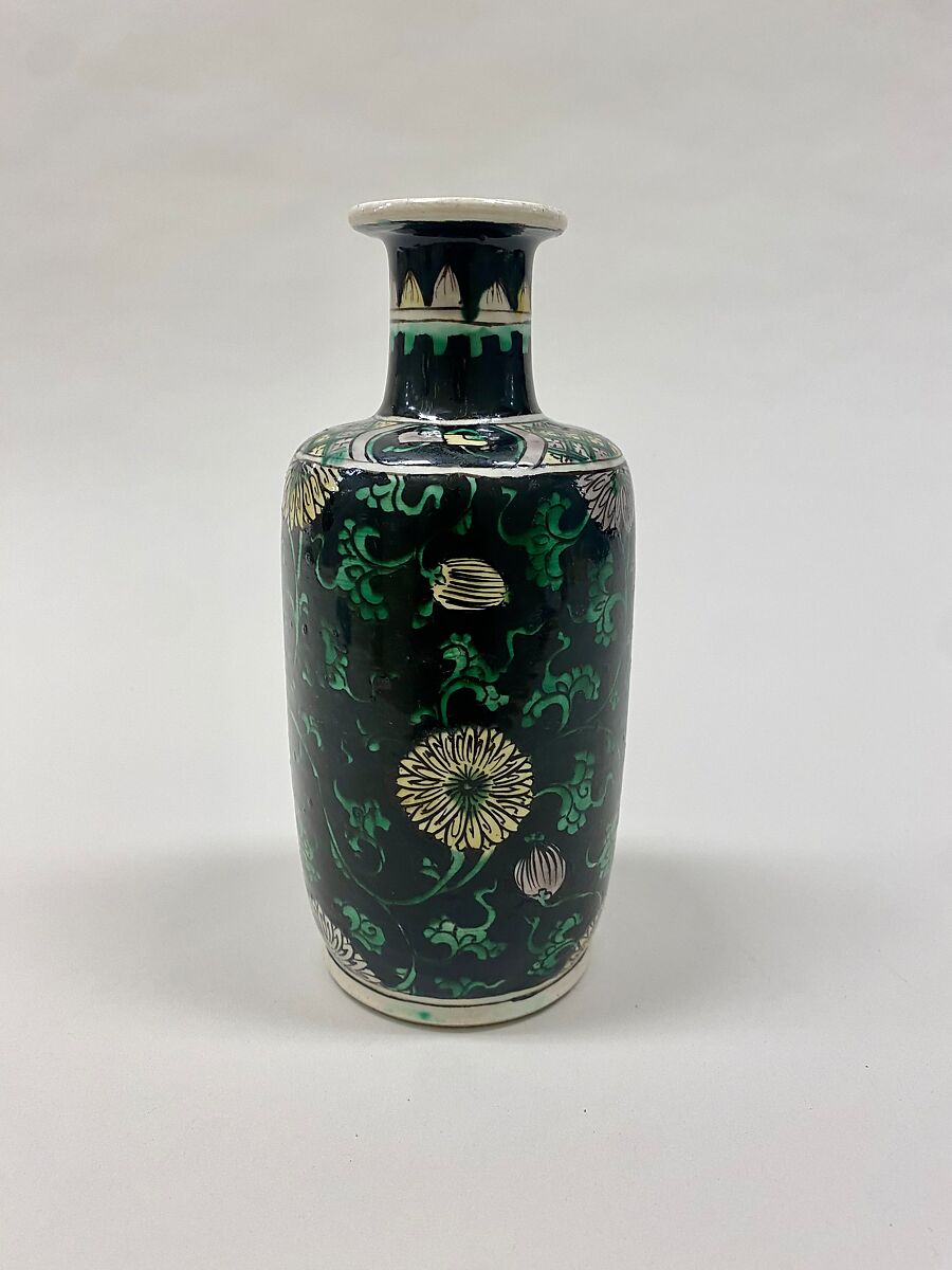 Vase with floral patterns, Porcelain painted in polychrome enamels over a black ground (Jingdezhen ware, famille noire), China 