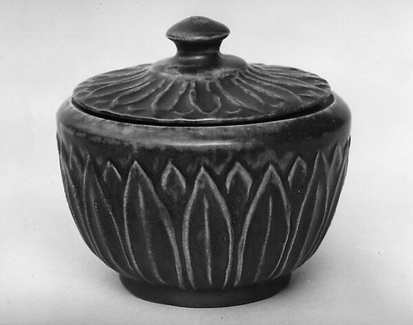 Bowl with lid, Ruth Pruyn Goodrich (American, 1875–1955), Glazed earthenware 