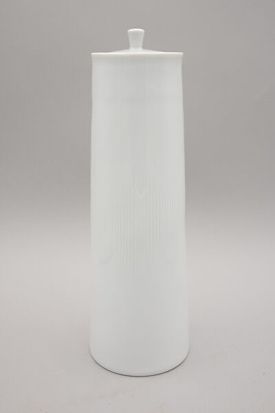 Coffee Pot, Axel Brüel (Danish, 1900–1977), Hard paste porcelain