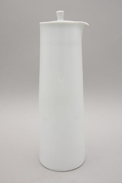 Coffee Pot, Axel Brüel (Danish, 1900–1977), Hard paste porcelain