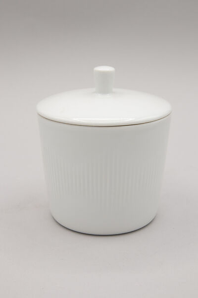 Sugar bowl, Axel Brüel (Danish, 1900–1977), Hard paste porcelain 