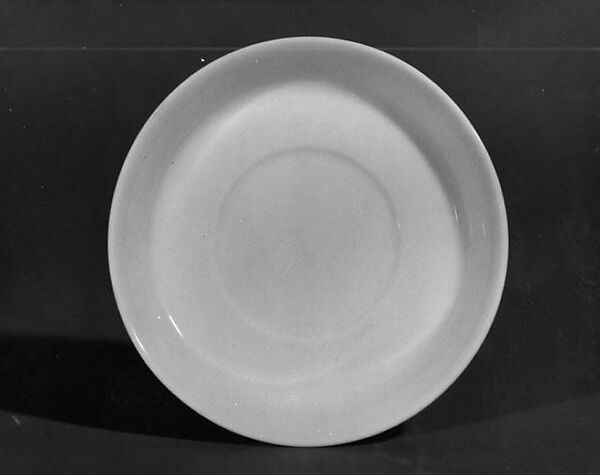 Saucer, Axel Brüel (Danish, 1900–1977), Hard paste porcelain 