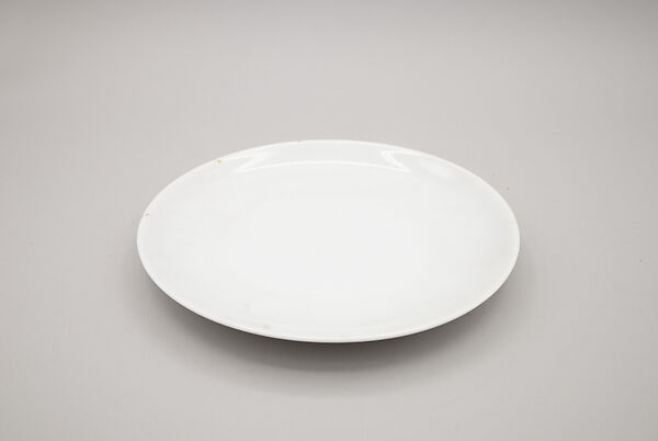 Dish, Unknown Designer, Hard paste porcelain, Danish