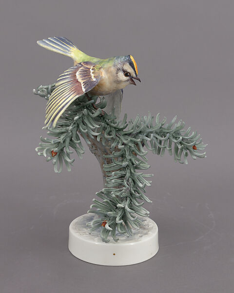 Golden Crowned Kinglet and Noble Pine, Dorothy Doughty (British, 1893–1963), Glazed bone china 