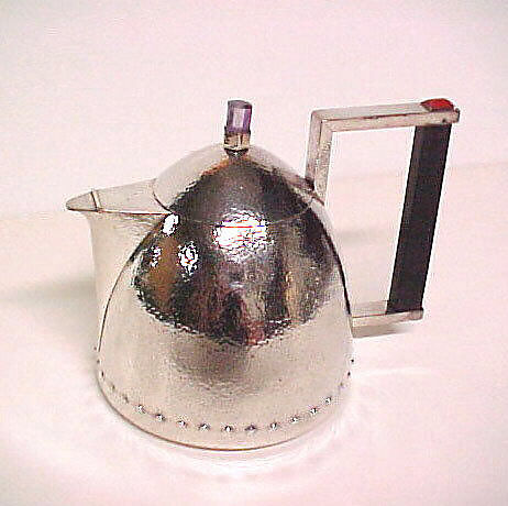 Teapot, Josef Hoffmann (Austrian, Pirnitz 1870–1956 Vienna), Silver 