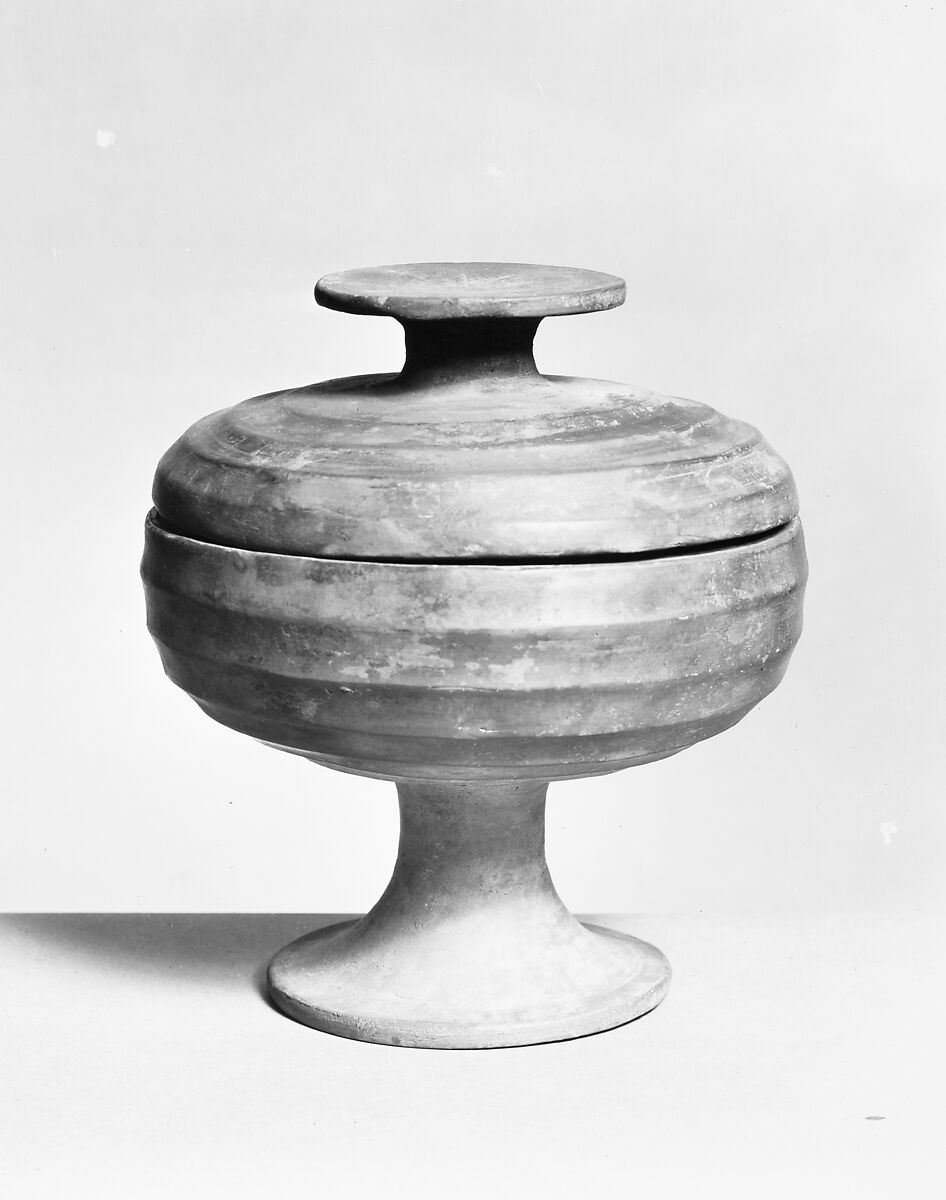 Food serving vessel (Dou), Earthenware with pigment, China