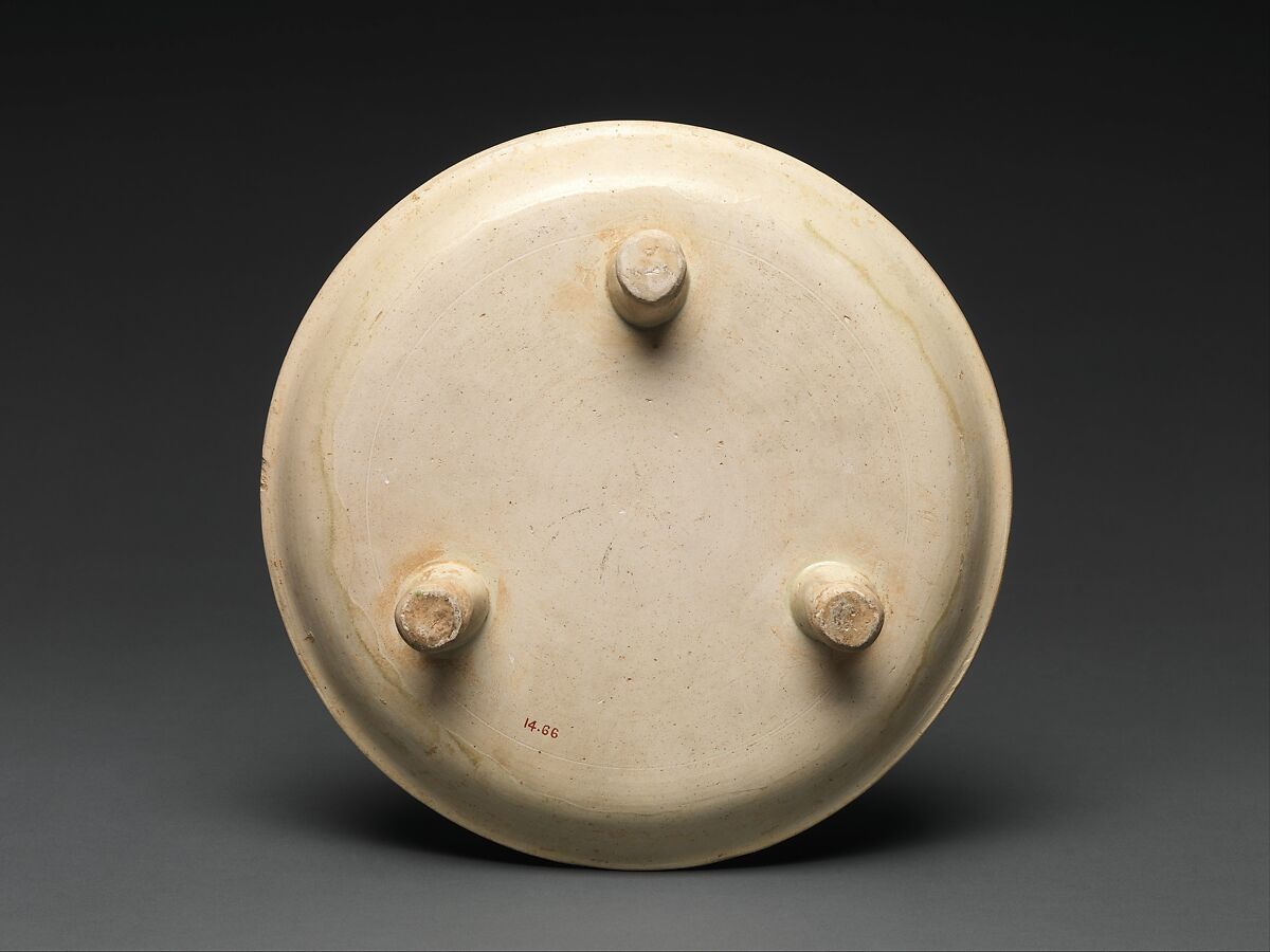 Tray, Earthenware with three-color (sancai) glaze, China