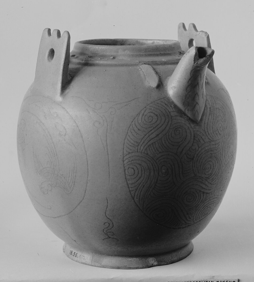 Ewer with lug handles, Stoneware with incised decoration under celadon glaze (Yue ware), China 
