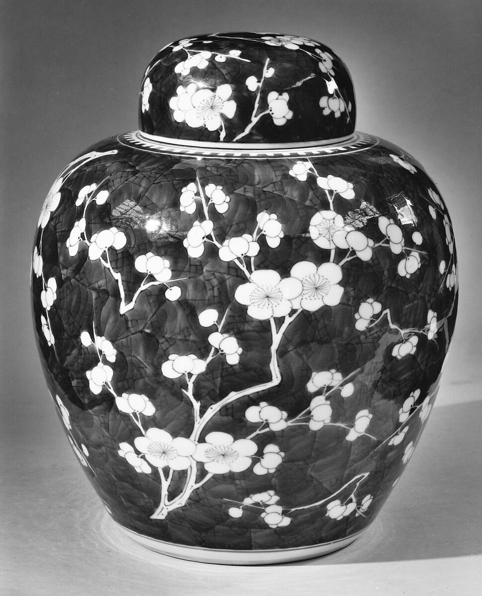 Covered jar with plum blossoms, Porcelain painted in underglaze cobalt blue (Jingdezhen ware), China 