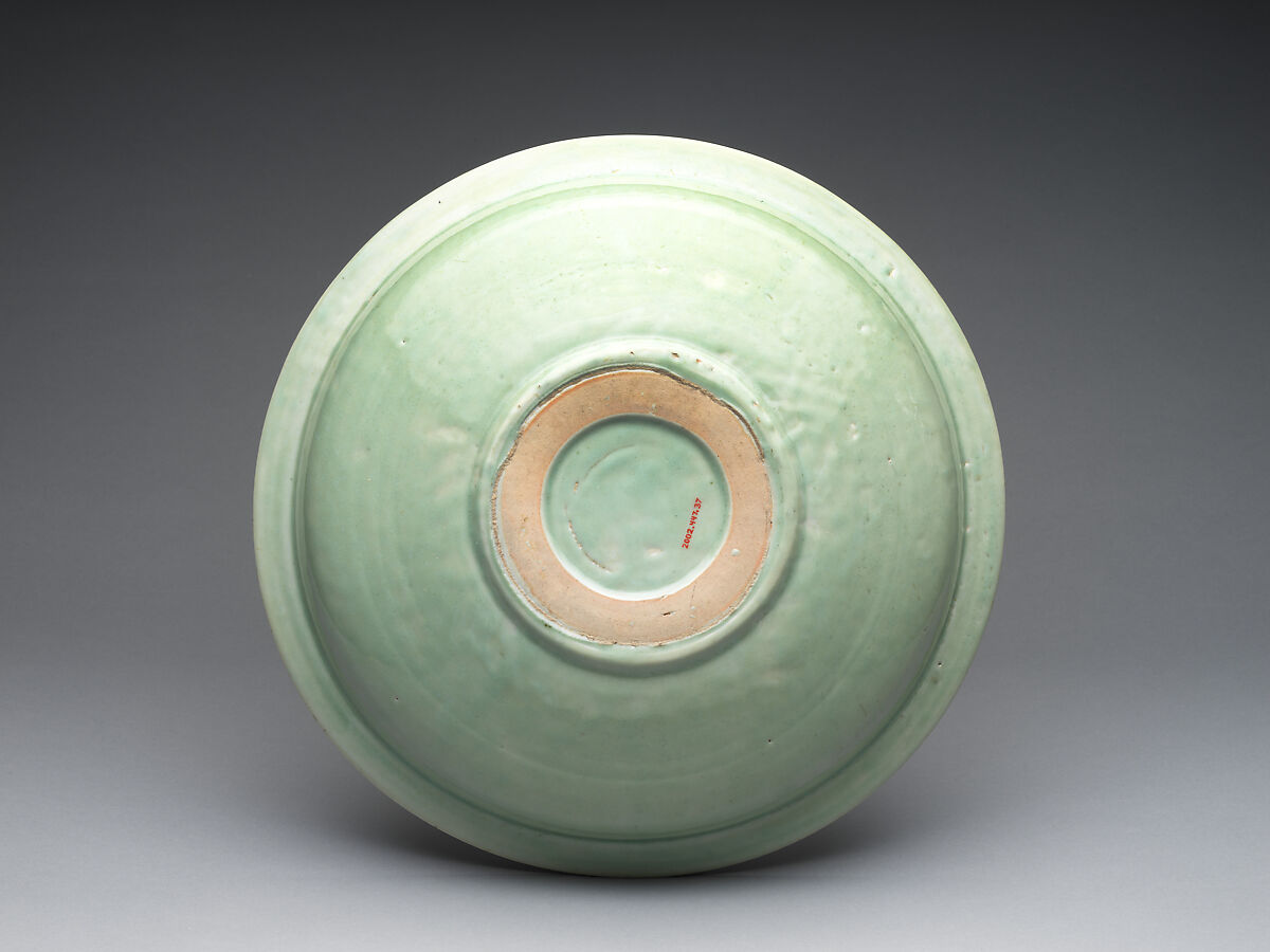 Large Dish (Ōzara) with Plants, Porcelaneous stoneware with celadon glaze (Arita ware, Ko Imari type), Japan