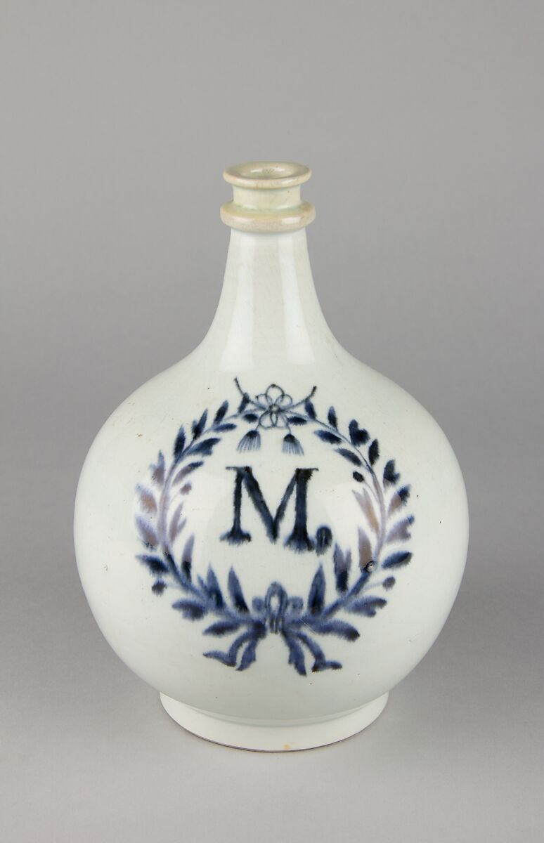 Apothecary Bottle with Initial "M" in Laurel Wreath, Porcelain painted with cobalt blue under transparent glaze (Hizen ware), Japan 