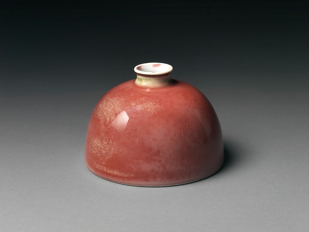 Water Coupe, Porcelain with peachbloom glazes (Jingdezhen ware), China