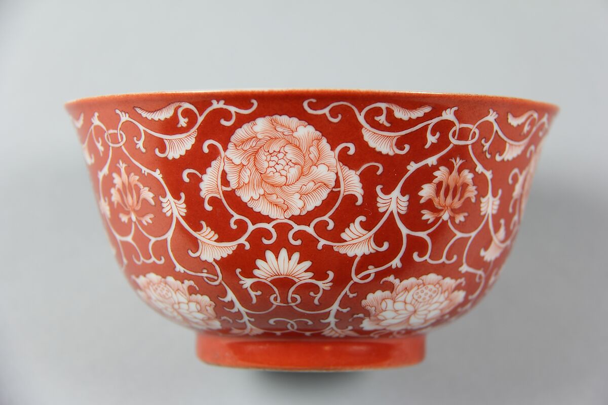 Bowl, Porcelain painted in overglaze red enamel, China