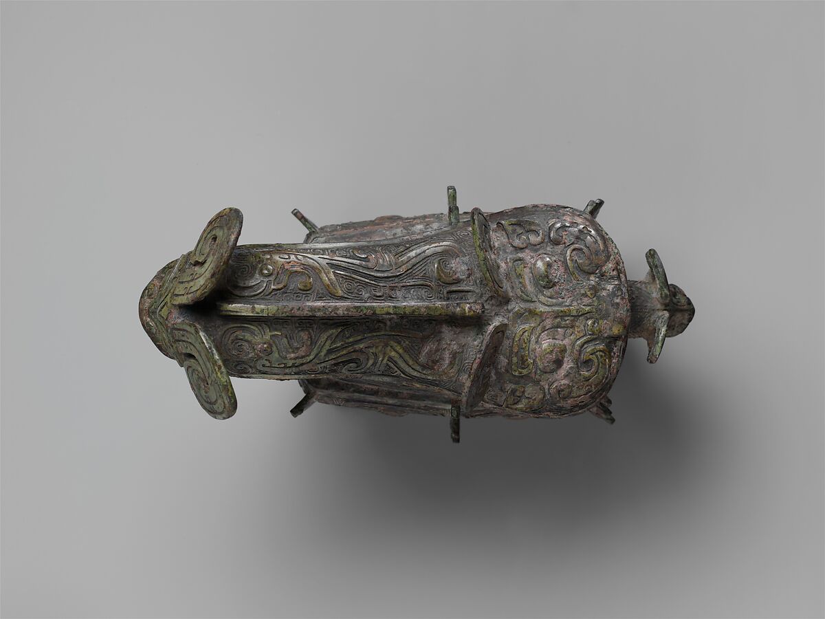 Wine pouring vessel (gong), Bronze, China